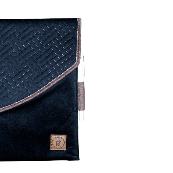 Ebony Black Ryse laptop Sleeve - Image 3